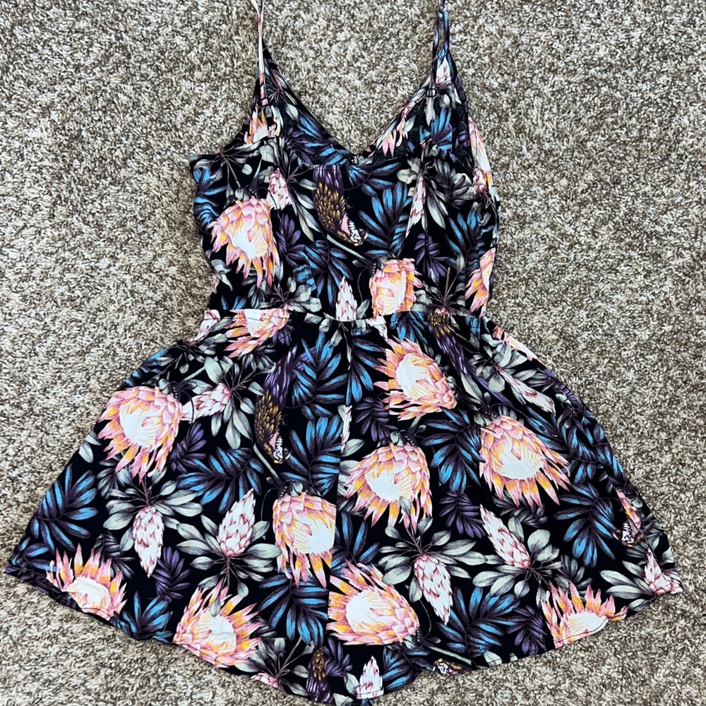 H&M Floral Swim Coverup in Black and Pink - Picture 6 of 6